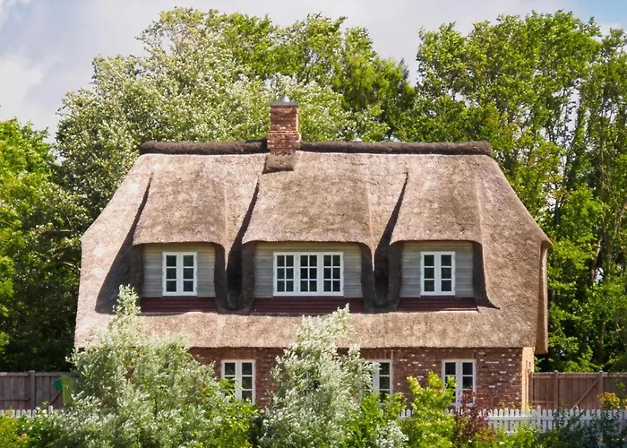 Semesterbostad Emmas Hus *